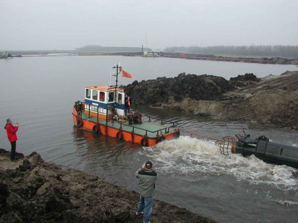 300 hp tug launch